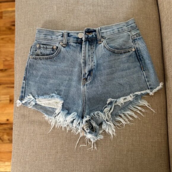 Short En Jean Délavé Chic - Taille 11 Femme - Occasion Très Bon état